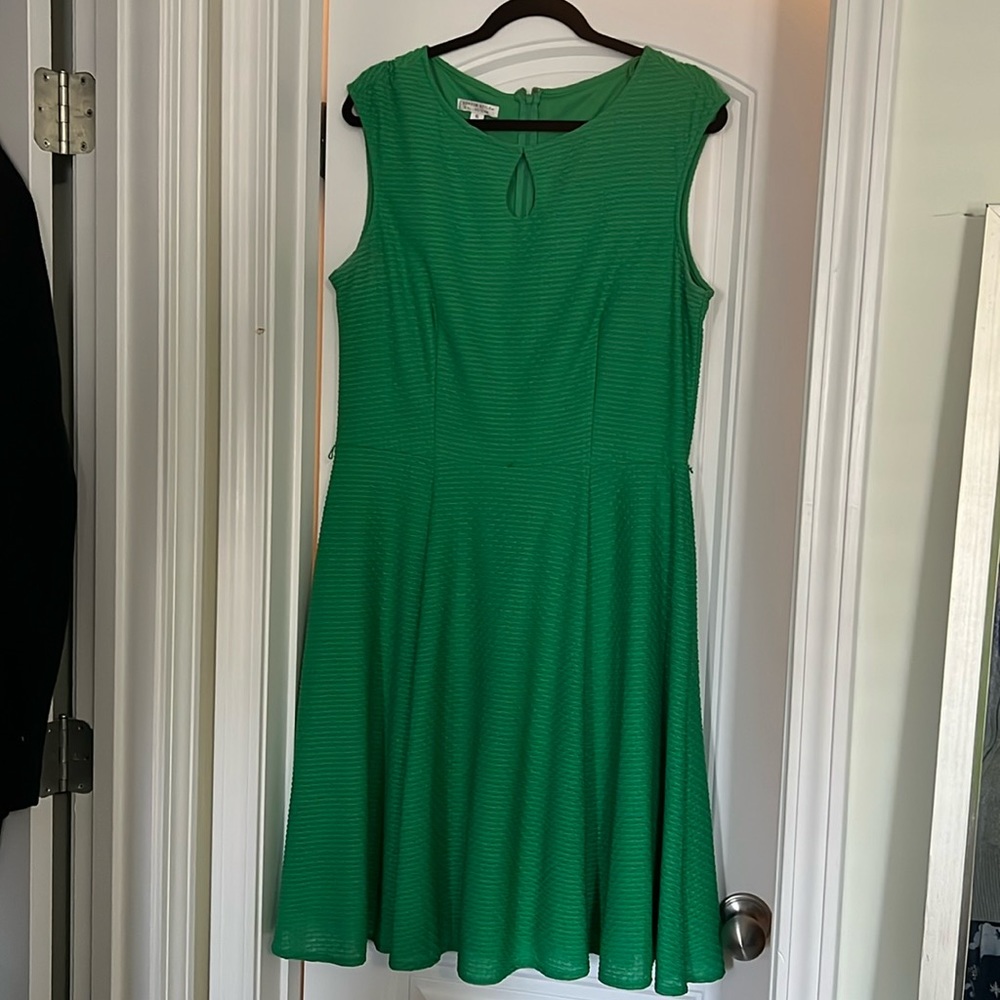 Kelly Green London style brand dress size 16
